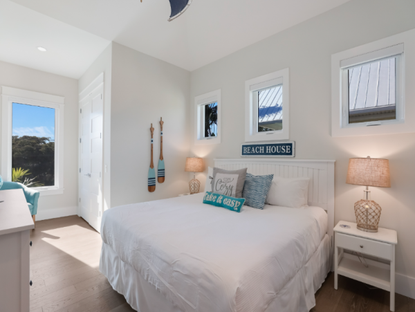 Luxurious Canal-Front Retreat - Perfect for Families